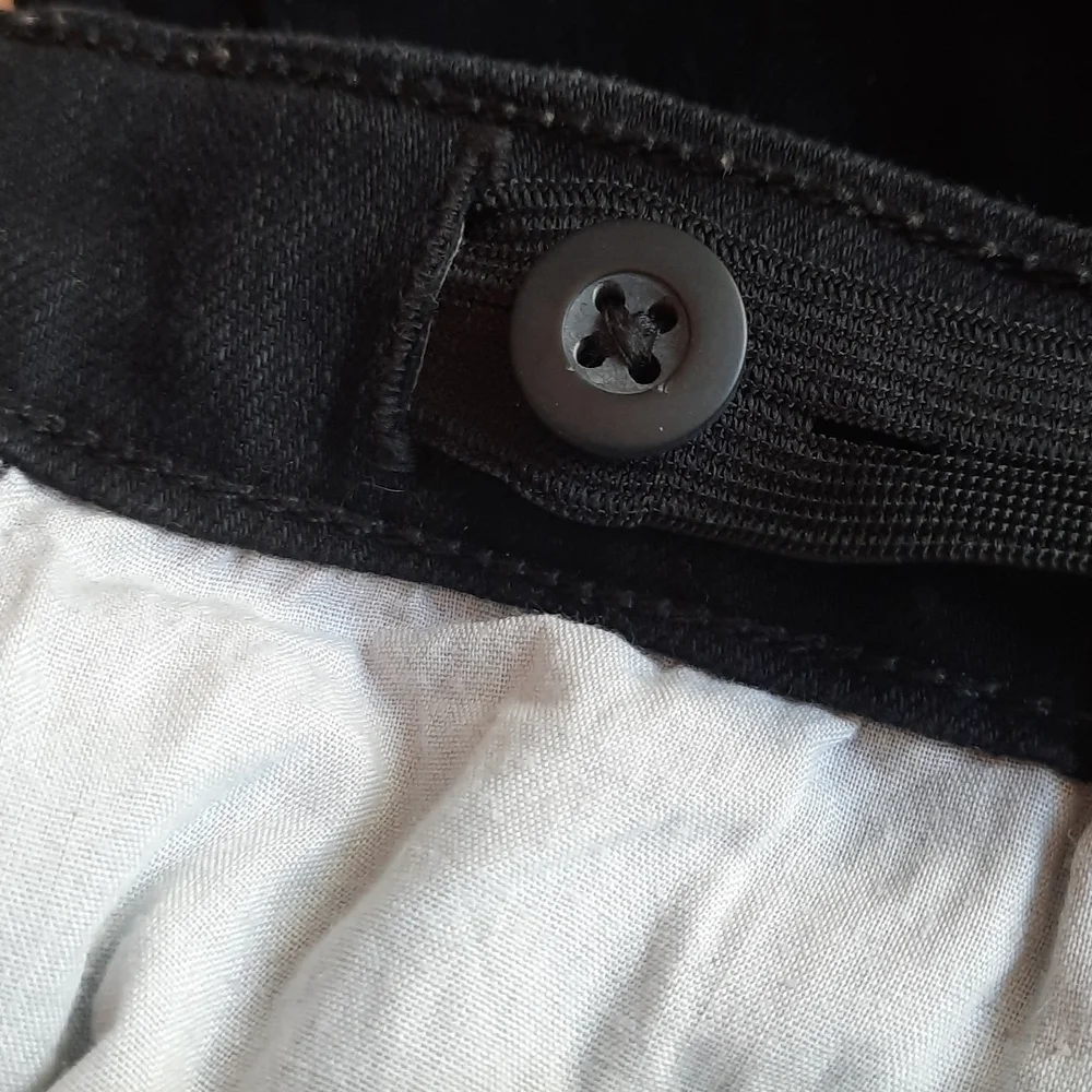 Children's Place size 10 black super skinny adjustable waist jeans